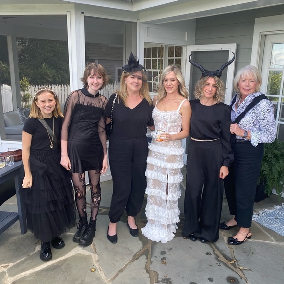 Cassia Dress from V. Chapman - Picture 5 of 8